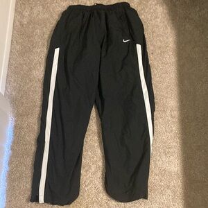 Nike Woven Wind Block Black and White Sweatpants with Relaxed Fit